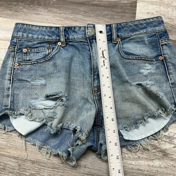 American Eagle Shorts Hi-Rise Festival Size 10 Fray Denim Distressed Jean Jorts - Picture 7 of 9